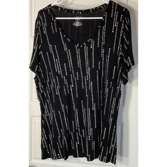 Apt.9 Tops - Apt.9 Black & Bone Lightweight Short Sleeve V Neck Tee 1X